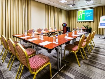 Hotel Holiday Express Dubai, Jumeirah By Ihg