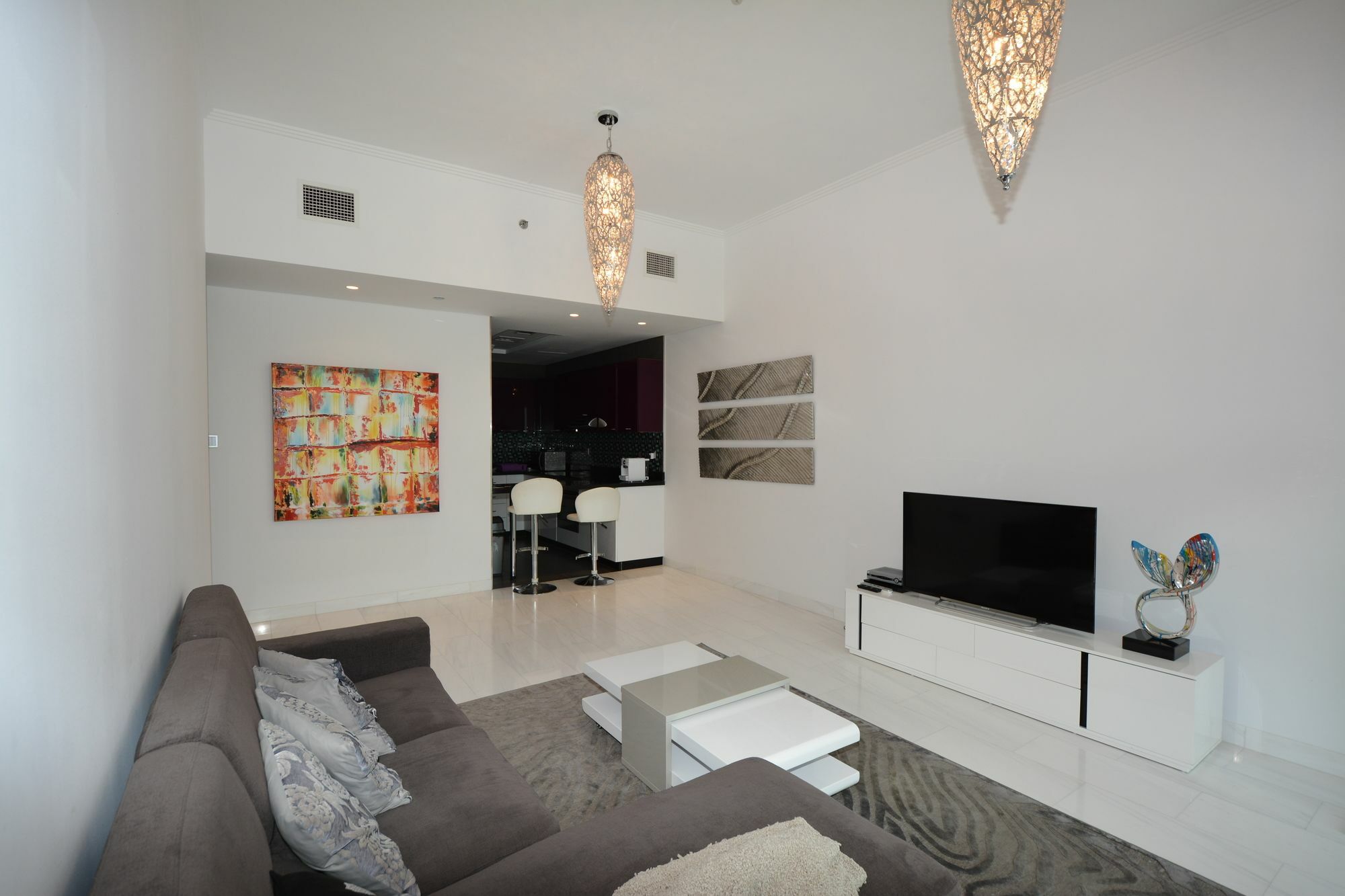 Cayan Tower By Deluxe Homes Apartment Dubai