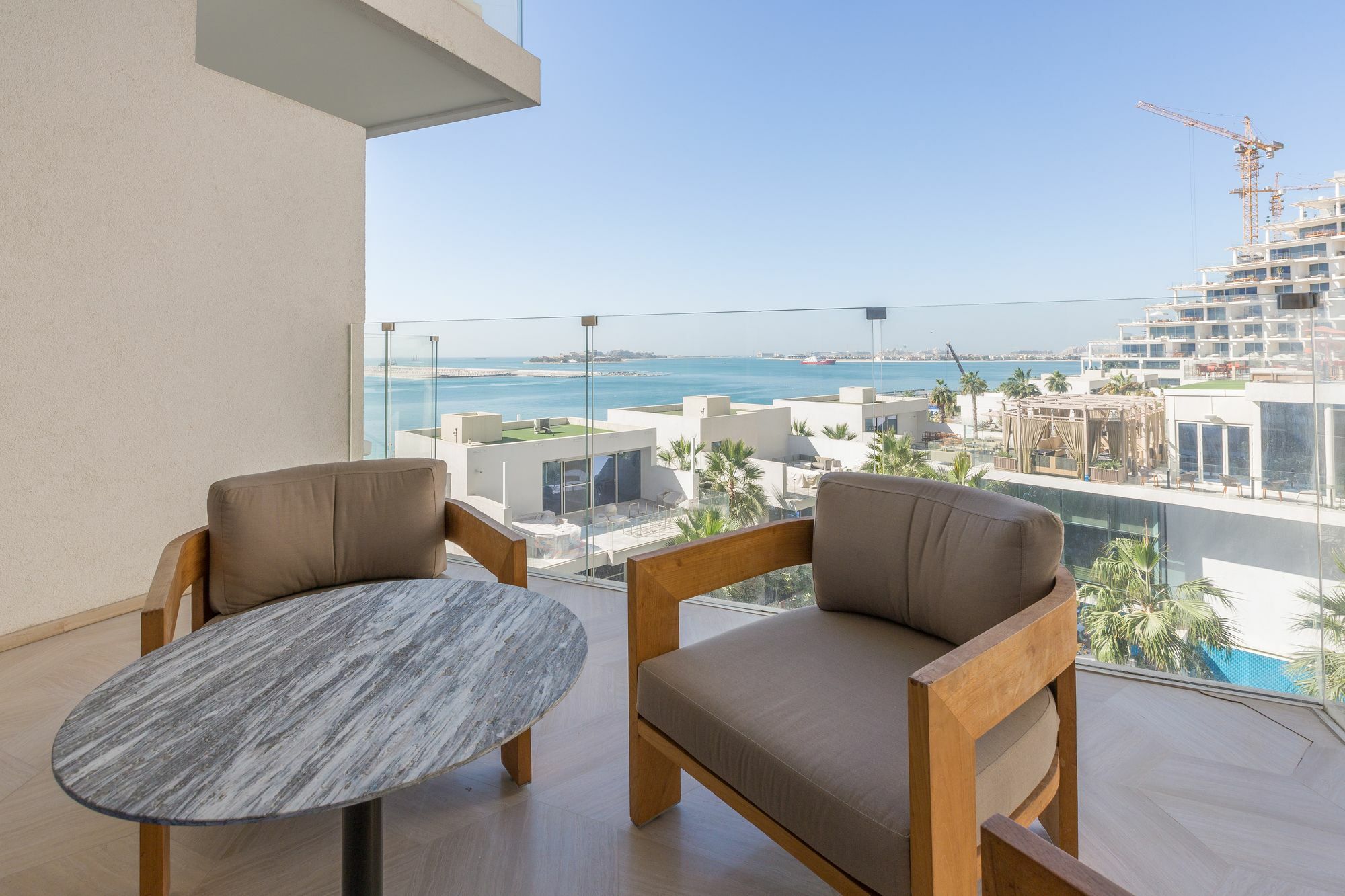 Evolve - The Five Palm Residences * Dubai