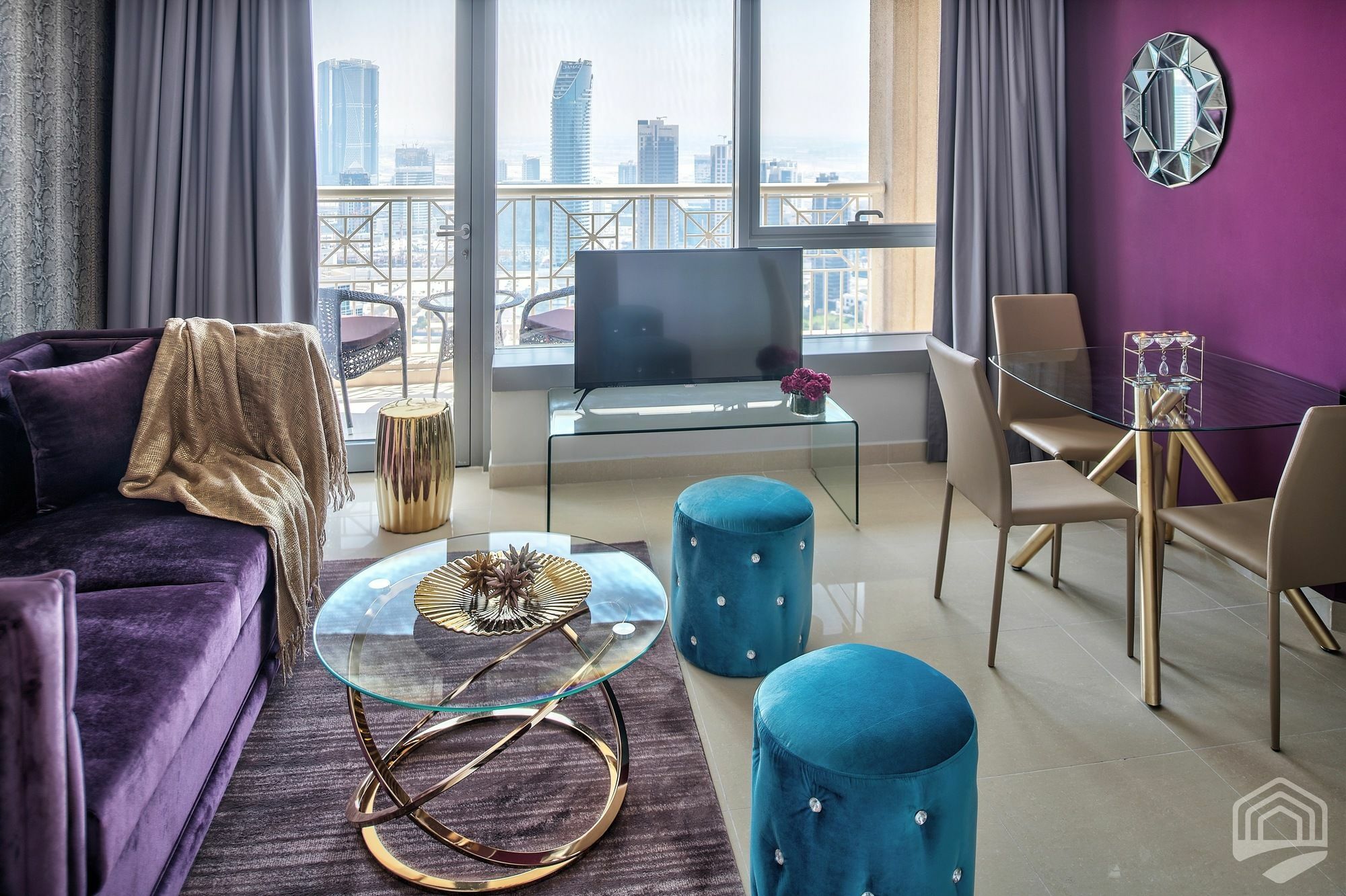 Luxury Staycation - 29 Boulevard Tower Apartment *