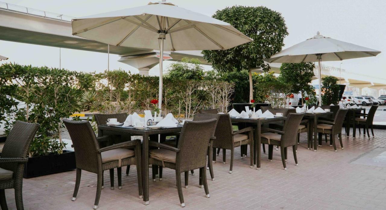 Aparthotel Premiere -