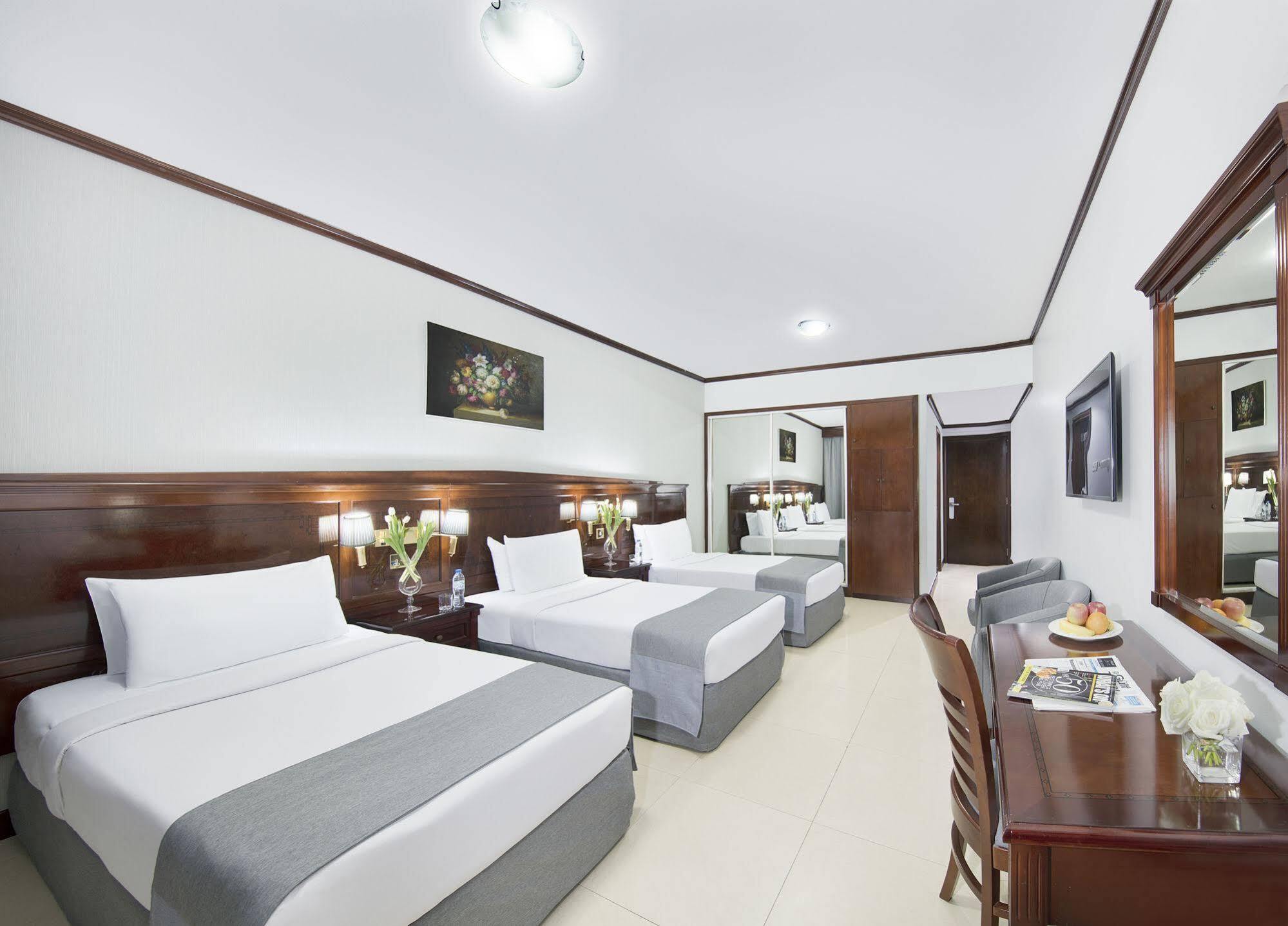 Admiral Plaza 3*