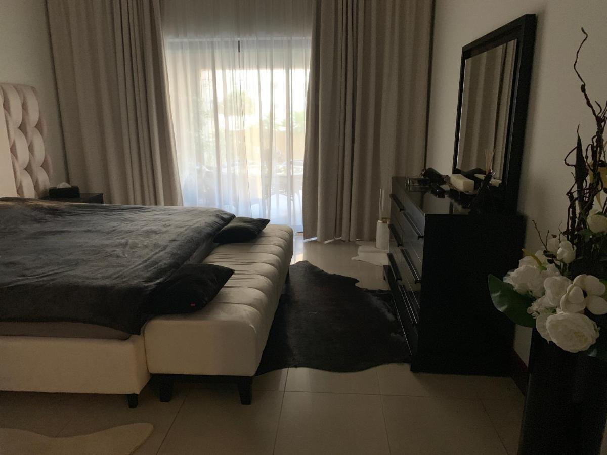 Palm Jumeirah Golden Mile Dubai