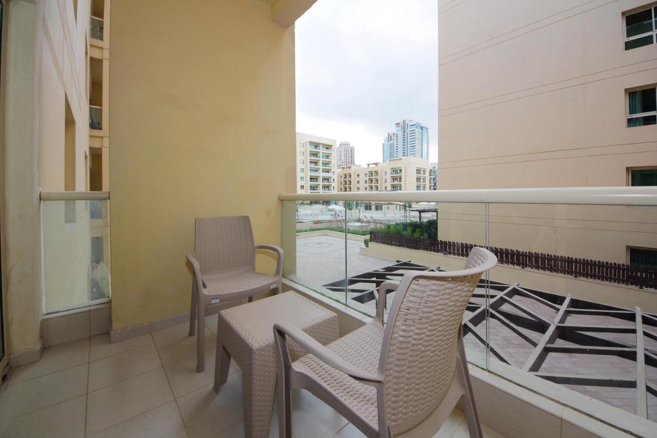 New Arabian Al Dhafra 2 The Greens 1 Br * Dubai