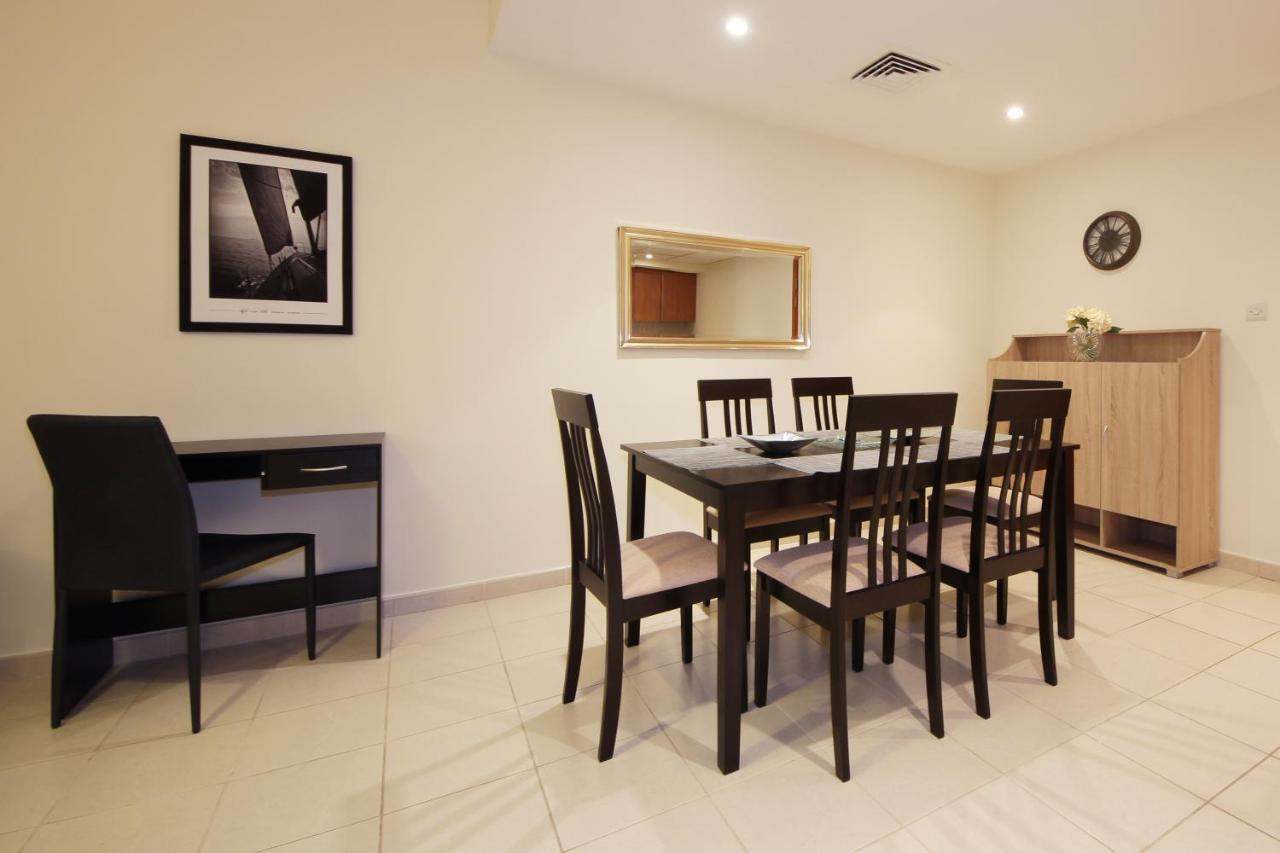 Apartment New Arabian Al Dhafra 2 The Greens 1 Br Dubai