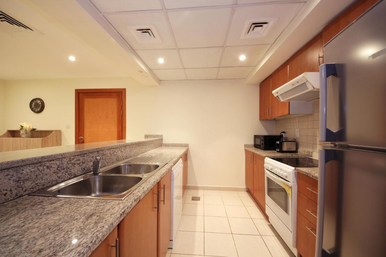 New Arabian Al Dhafra 2 The Greens 1 Br * Dubai
