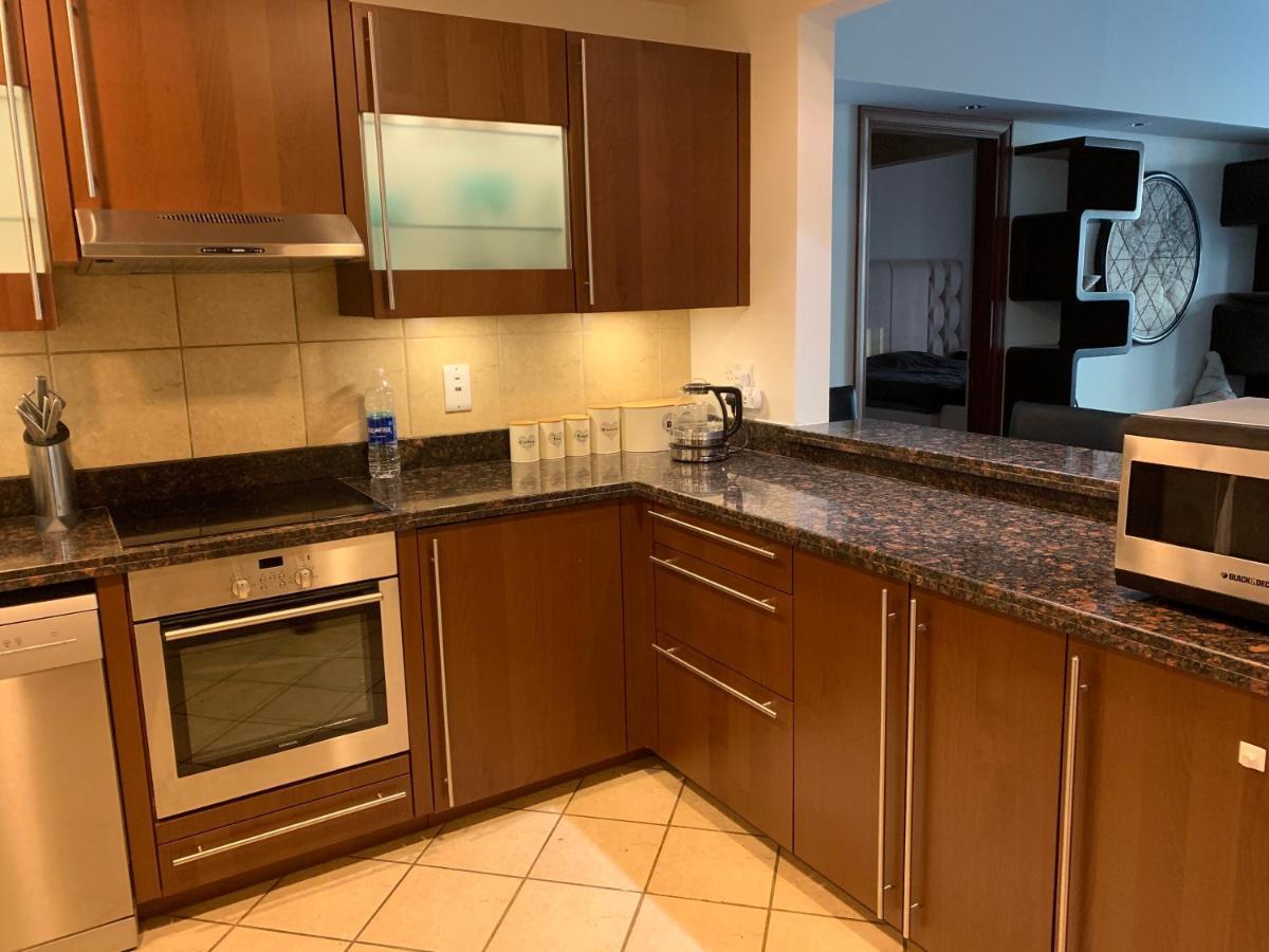 Palm Jumeirah Golden Mile Apartment Dubai