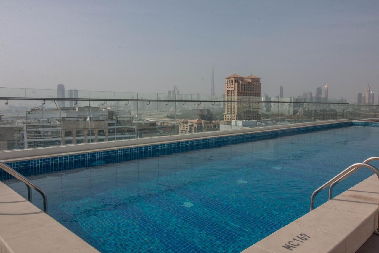 Cozy 1br With Pool And Gym 10mins Away By Drive To Dxb Airport Apartment