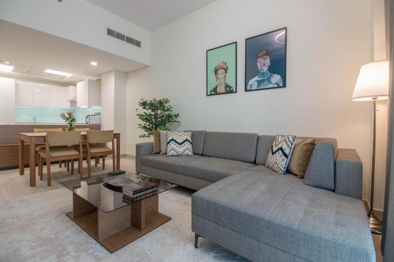 Cozy 1br With Pool And Gym 10mins Away By Drive To Dxb Airport Apartment Dubai