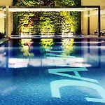 Damac Maison Cour Jardin