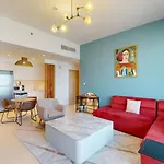 Creek Horizon Tower 2 - Colourful One Bedroom