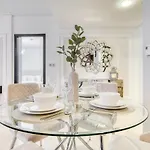 Pleasing 1Br At Sky Gardens Difc By Deluxe Holiday Homes