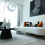 Luxurious & Stylish1Bedroom At Downtown Dubai