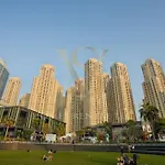 Dubai Marina , Success Luxury Apartments, Near Jbr Beach And Metro Station-Daily Free Housekeeping Included