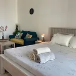Studio In Silicon Oasis