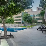 Bellavista - 1 Bedroom - With Extra Room - Partial Fountain View