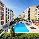 Sea View 3 Bd Apartment In La Mer Near The Beach