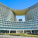 Studio Palm Jumeirah With Rooftop Pool And View