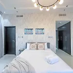 Bnbmehomes - Skyview Tower