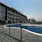 Silk Valley - Brand New Studio With Pool And Gym