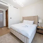 Stylish And Sleek Meydan 2 Bed