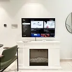 Trophy - Elevated Living In Luxurious Business Bay Loft