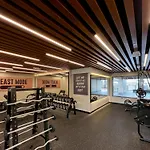 Trophy - Idyllic Studio Haven In Downtown