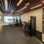Trophy - Idyllic Studio Haven In Downtown