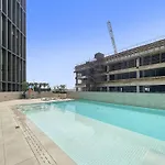 Vayk - Lovingly Styled Elegant 2 Bd Apartment In Business Bay