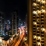 Seaside Hostels Marina View