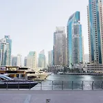 Lux Two Br W Sea Views From Rooms In Dubai Marina