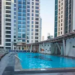 Livbnb Suites - Burj Khalifa View 2Br Spacious Apt
