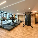 Luxurious 2Br With Pool & Gym Access L Near Downtown