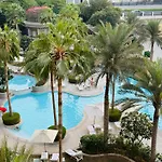 Brown Stone - Palazzo Versace Waterfront View