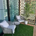 Fully Furnished 1 Bedroom Apartment With Balcony