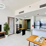 Oyo Home 1366 Standard One Bedroom Jvc