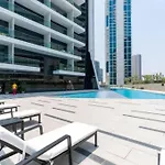Luxurious Studio Near Downtown With Canal View