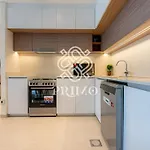 Sleek And Stylish 2-Bedroom In Creek Edge Tower 2
