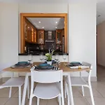 Maison Privee - Stylish & Spacious Apartment In Downtown Dubai