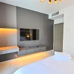 1Br With Lagoon Views In District One Meydan