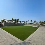 2Br Haven With Pool, Gym, Tennis Court And Playground