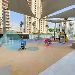 Bloomfields Modern Stu In Azizi Riviera