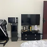 Shj Dxb Sunny Border Guesthouse