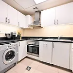 Spacious 1Br Apartment In Difc