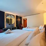 Royal Private Pool, Lux 7-Bedroom Villa On Marina