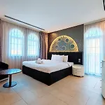 Royal Private Pool, Lux 7-Bedroom Villa On Marina