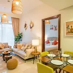 Cozy Retreat With Burj Views By Bnbeyond