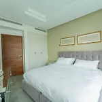 Stunning 3-Bedroom Marina View Apartment