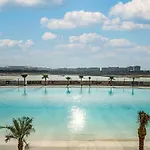 Luxury Lagoon-Side Living 1-Bed In District One