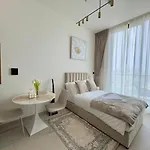 Charming Studio Apt In Jvc With Balcony